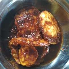 A picture of Telur kecap Pedas minim bahan.