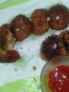 உருளைக்கிழங்கு கட்லெட் செய்முறை முக்கிய புகைப்படம்