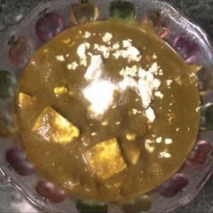 A picture of Palak paneer.