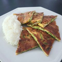 A picture of Bittermelon omelet.