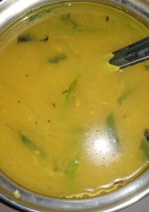கலனி(அரிசி கலைந்த நீர்) புளிச்சாறு (Kalani pulisaru recipe in tamil) செய்முறை முக்கிய புகைப்படம்