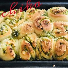 A picture of Pull apart Garlic Rolls.