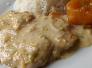 Una foto de Pechuga en salsa de mayonesa