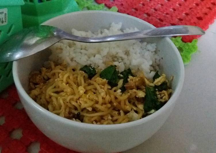 Bagaimana Menyiapkan Indomie Goreng Kornet yang Sempurna