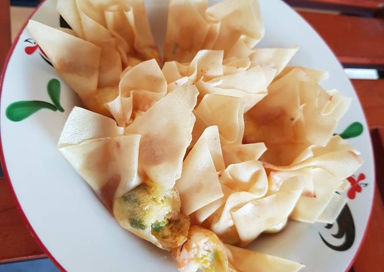 Pangsit udang goreng