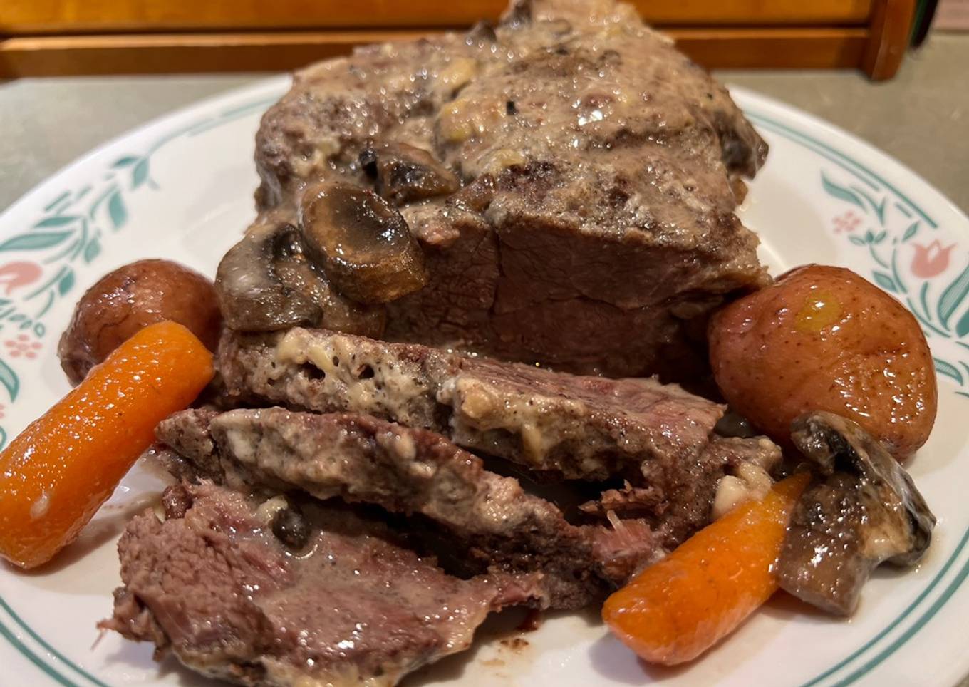 Roasted Garlicky Chuck Roast