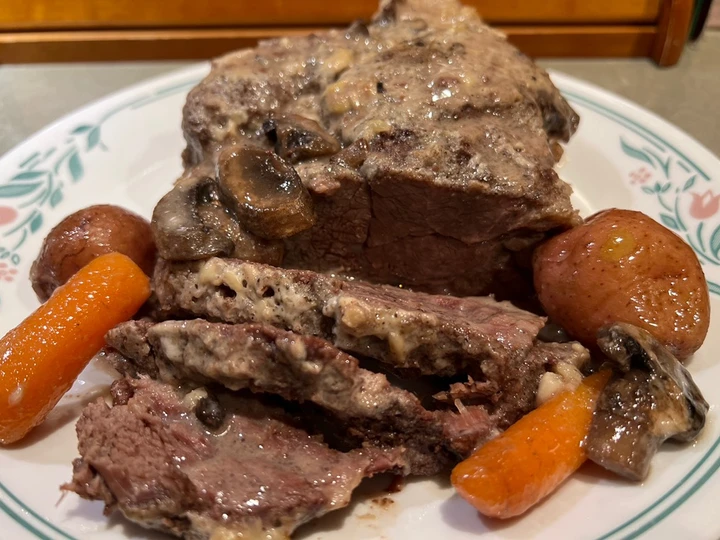 Simple Way Prepare Recipe Roasted Garlicky Chuck Roast that is  Makes Drooling, Delicious}