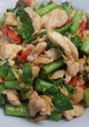รูปของ อกไก่ผัดกะเพรา