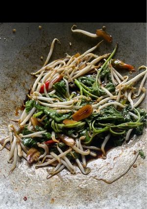 Gambar Tumis Kicap Bayam Taugeh