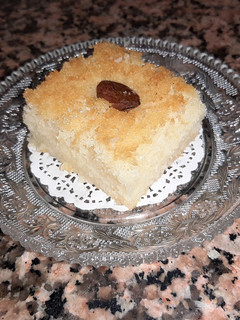 Una foto de Basbousa