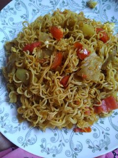 ম্যাগি স্পাইসি নুডলস রেসিপির প্রধান ছবি