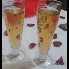 A picture of Apple juice.