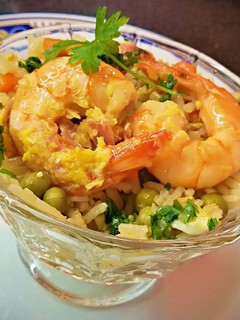Una foto de Arroz frito con gambas y jengibre