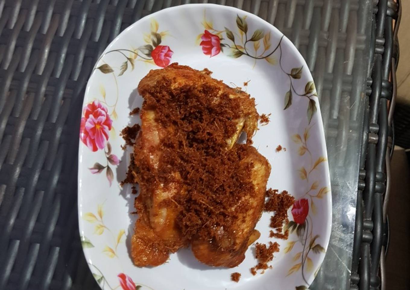 Ayam goreng lengkuas