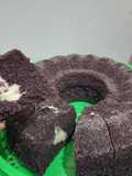 Bolu Ketan Hitam Keju Lumer