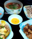 Cơm nhà có món chân gà và tai heo giòn ngon