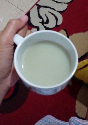 A picture of Simple Hot Matcha Latte.