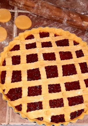 Una foto de Pastafrola con dulce de "goiabada"