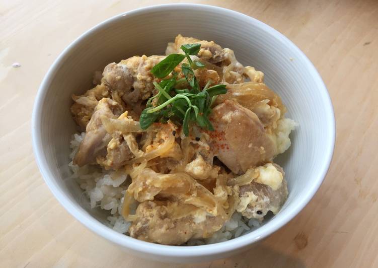 Chicken and egg rice bowl（oyako-don）