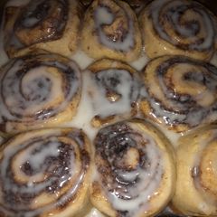 A picture of Quick homemade cinnamon rolls.