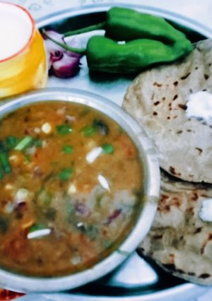 A picture of જામનગરનો હેલ્ધી સાત્વિક પ્રખ્યાત ઘુટો.