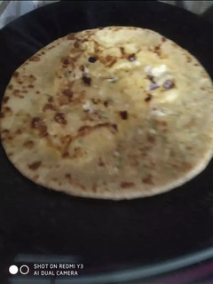 गोभी चीज़ पराठा (Gobhi cheese paratha recipe in hindi) रेसिपी मुख्य फोटो