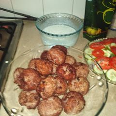 A picture of Gola kababs.