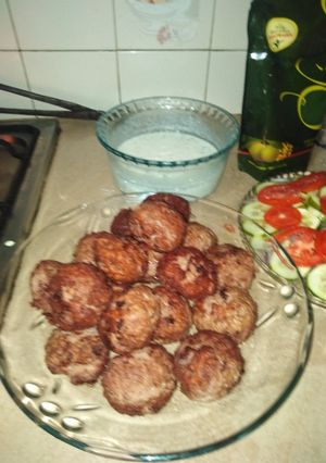 A picture of Gola kababs.