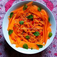 A picture of Crunchy sesame seeds and carrot salad.