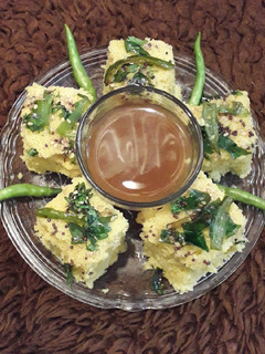 A picture of Khaman dhokla.