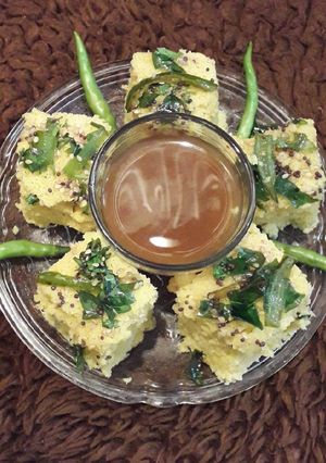 A picture of Khaman dhokla.