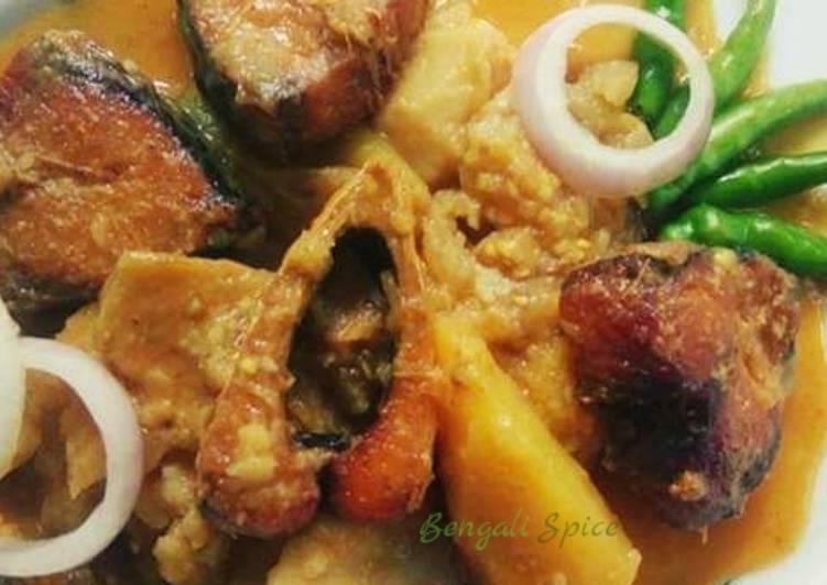 How to Prepare Quick মুখী কচু দিয়ে ইলিশ মাছের ঝোল / Taro and Hilsha Fish Curry 💛💚♥