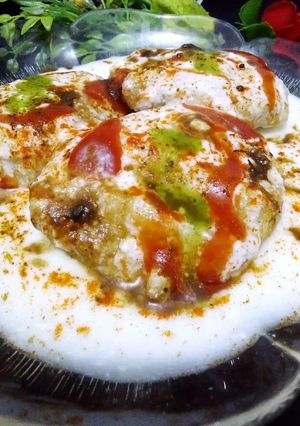 A picture of Mash ki daal ka dahi bharray.