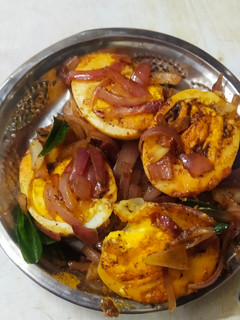 முட்டை ஃப்ரை(egg fry recipe in tamil) செய்முறை முக்கிய புகைப்படம்