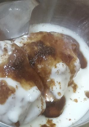A picture of Dahi Vada.