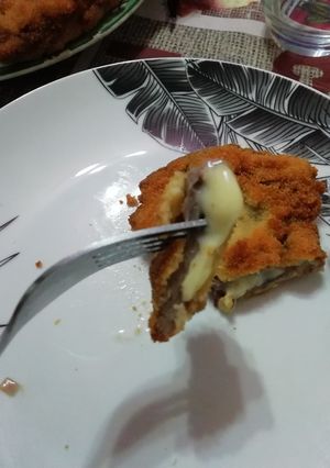 Una foto de Cachopo con cecina y queso Idiazábal