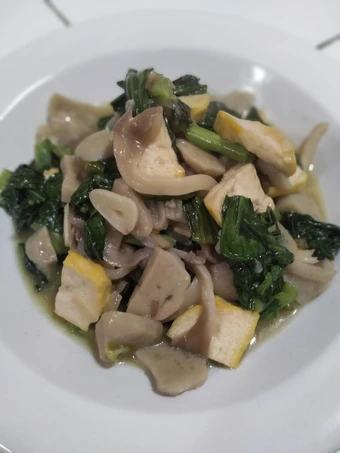 Cara Mudah Membuat Resep Tumis campur sederhana (tahu pakcoy jamur baso buncis) yang Lezat Sekali