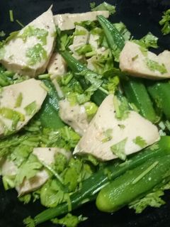 柚香和風秋葵雞肉沙拉 的食譜成品照片