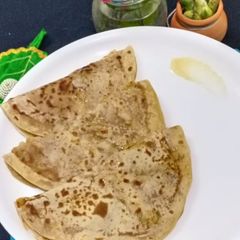 A picture of Gul poli.