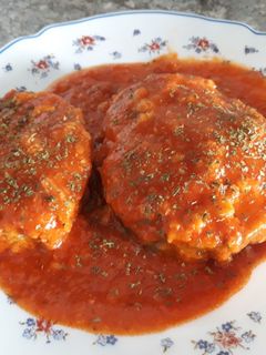 Una foto de Merluza en salsa de piquillos