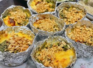 Hình của món Hàu nướng trứng cút phô mai với nồi chiên không dầu.