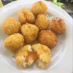 รูปของ Pompom Kentang Keju