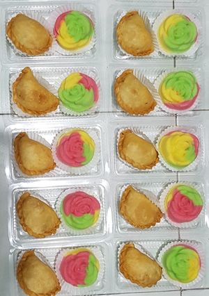 Foto resep Bolu mawar pelangi kukus