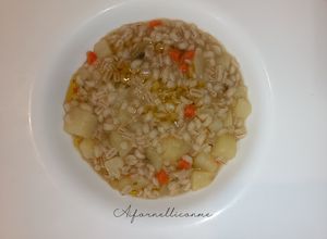 Foto di Zuppa di orzo perlato e patate