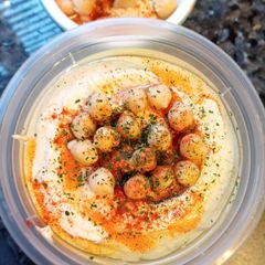 A picture of Hummus.