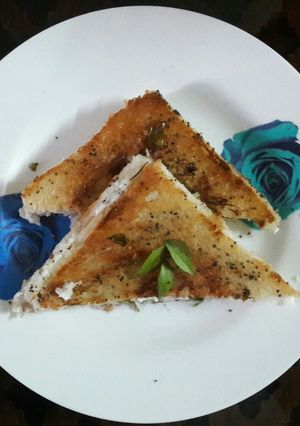 A picture of Coconut hung curd sandwich.