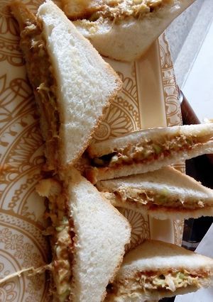 A picture of Barbecue sandwiches.