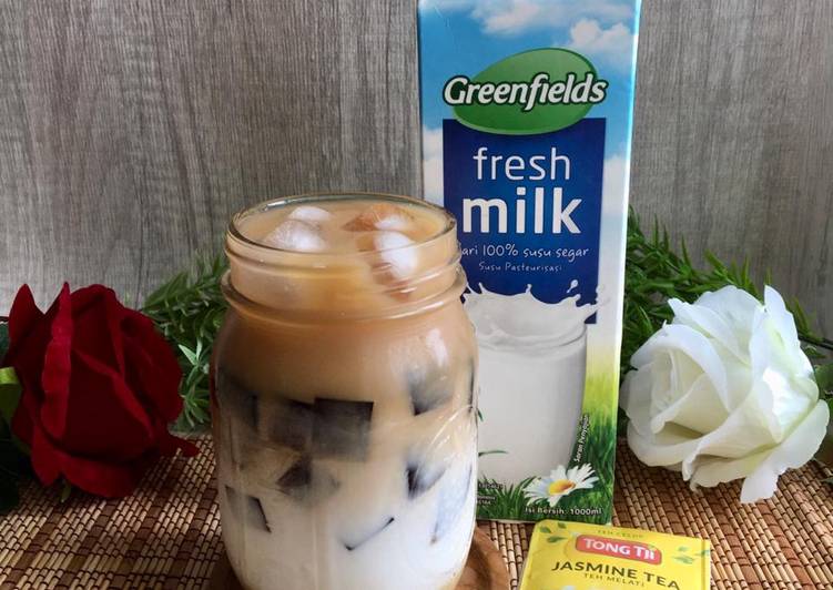 Resep: Grass Jelly Jasmine Milk Tea Simple rumahan