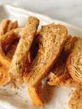 Sandwich bơ thảo mộc