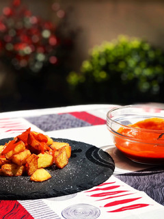 Una foto de Patatas bravas con salsa brava casera picante 🌶🌶